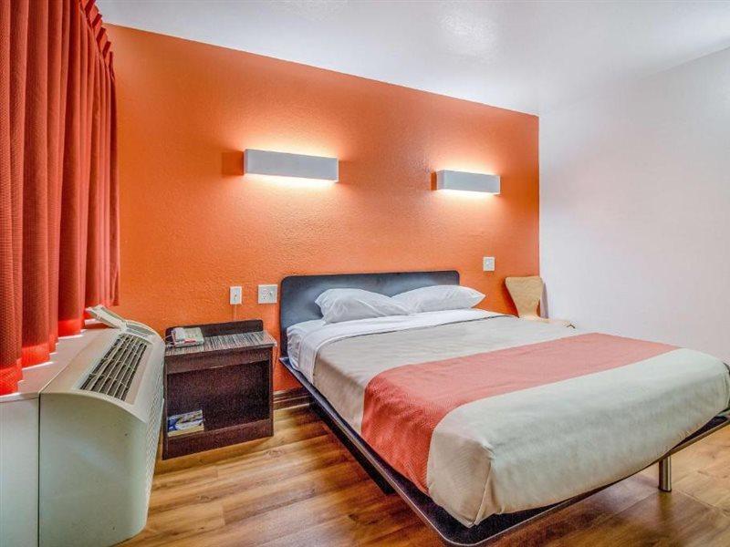 Motel 6-Conroe, Tx Zewnętrze zdjęcie