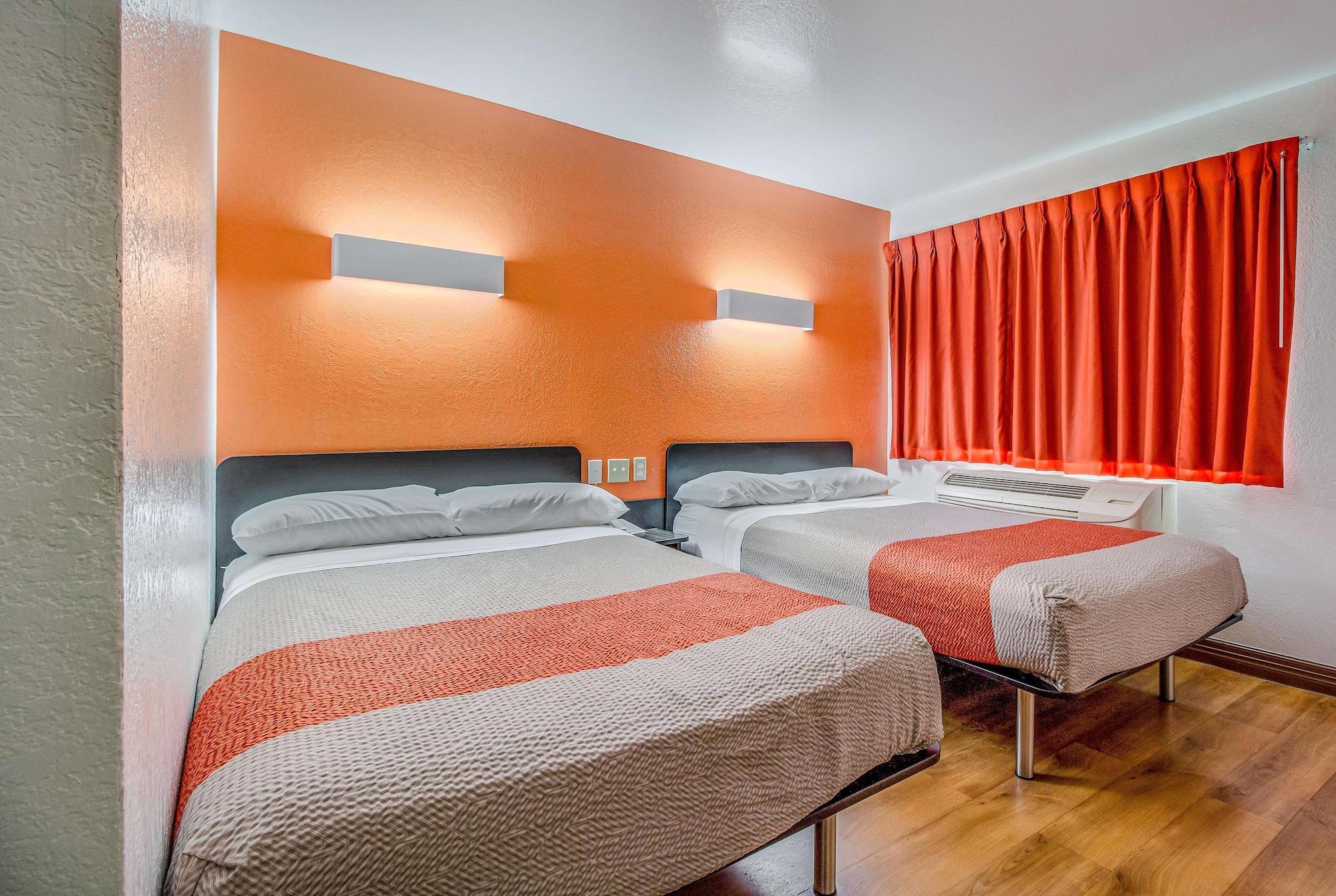 Motel 6-Conroe, Tx Zewnętrze zdjęcie