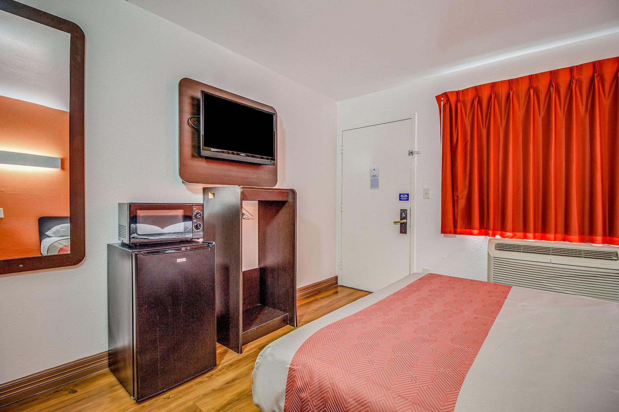 Motel 6-Conroe, Tx Zewnętrze zdjęcie