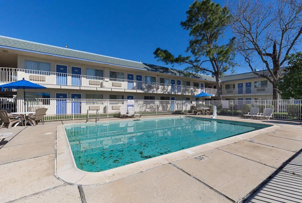 Motel 6-Conroe, Tx Zewnętrze zdjęcie